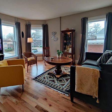 Historic Oak Park Home For 6 / Hemingway District Екстериор снимка